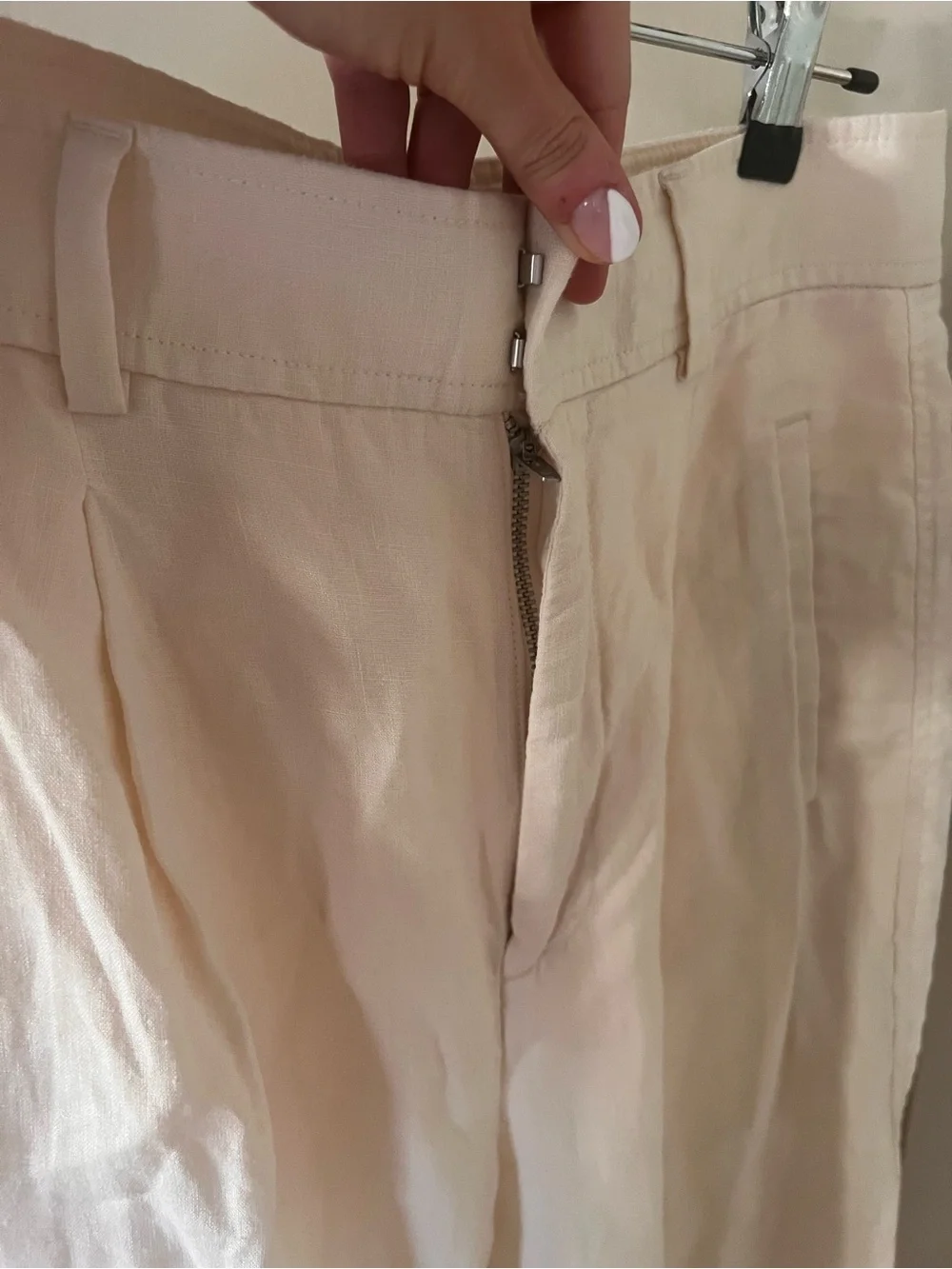 Everlane Wide-Leg Linen Trouser in Light Cream